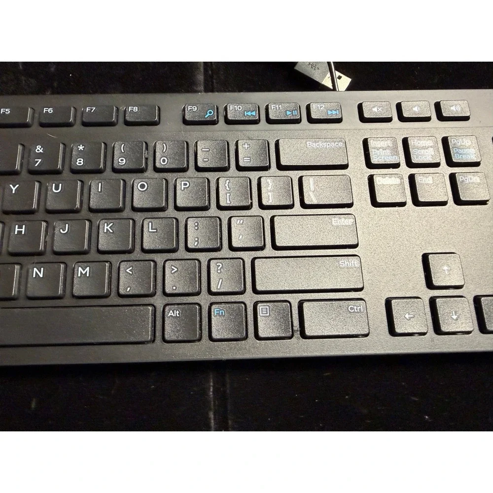 Dell KB216t Wired Multimedia Keyboard: Black, USB, Chiclet Keys, Full Size